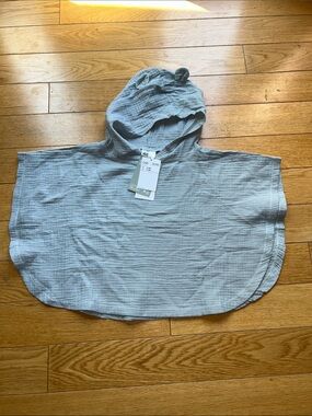 H&M Muslin poncho towel